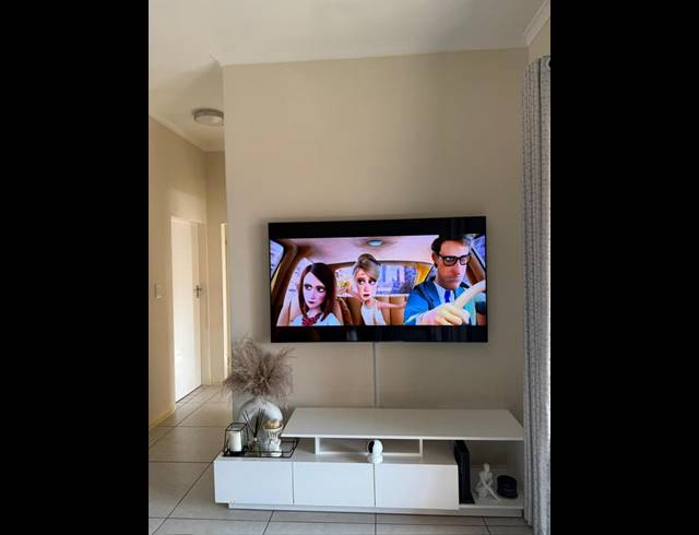 2 BEDROOM PROPERTY TO RENT IN DORINGKLOOF